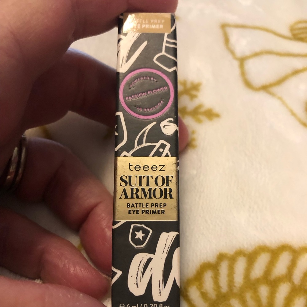 Teeez Suit of Armor Eye Primer ( Blank Canvas) UN000